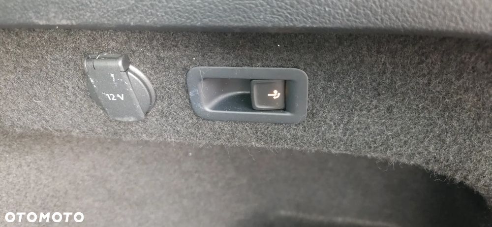 Volkswagen Passat - 21