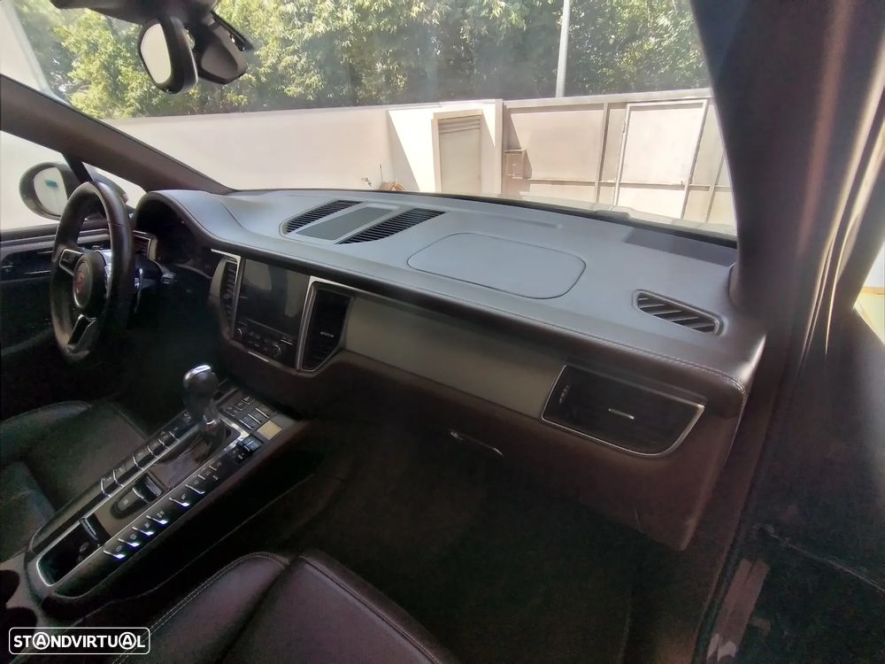 Porsche Macan Standard - 16