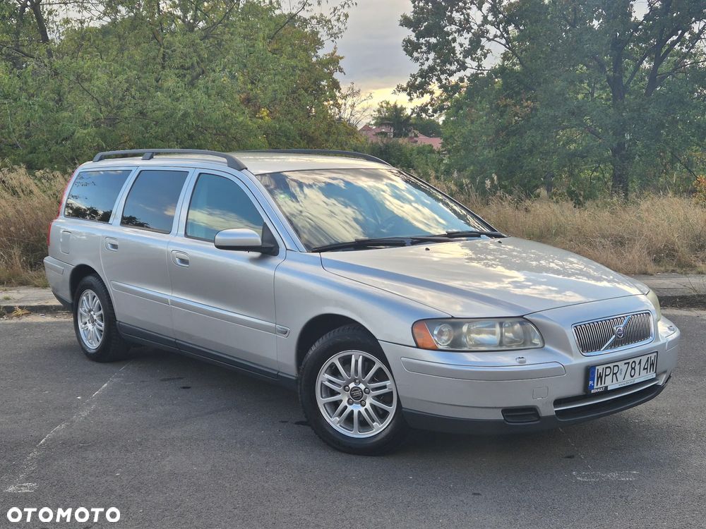Volvo V70 2.4 Kinetic - 1