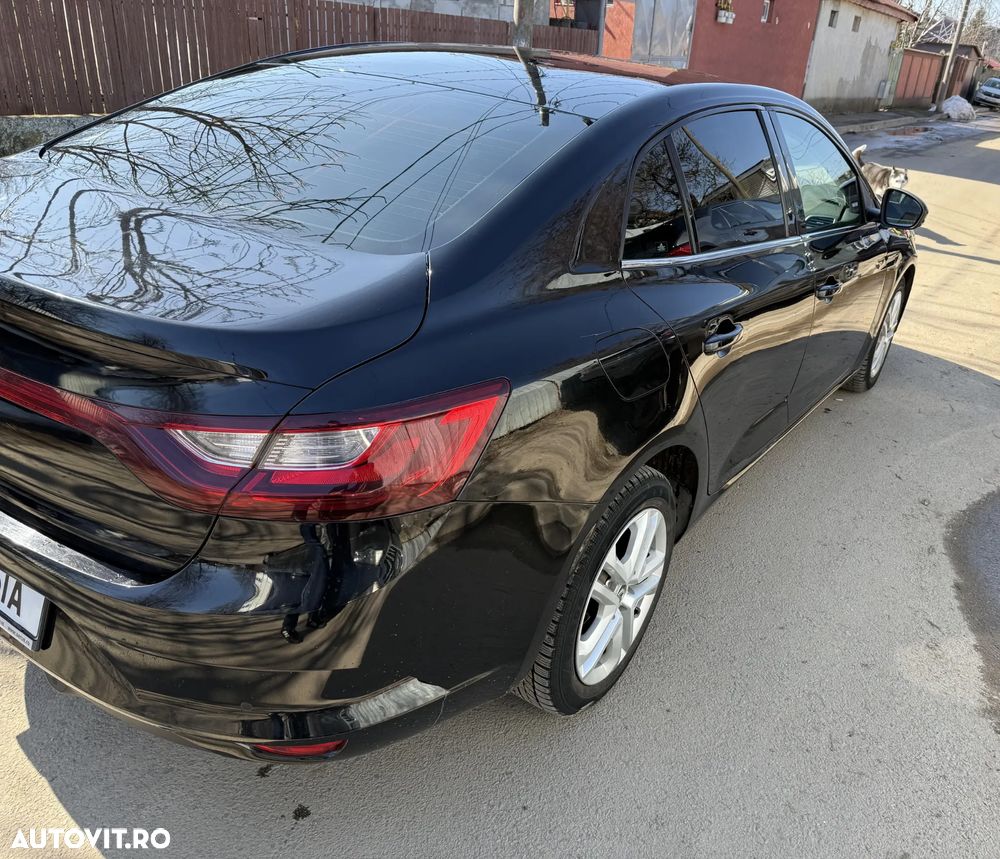 Renault Megane TCE GPF Zen - 12