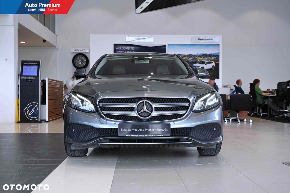 Mercedes-Benz Klasa E 220 d 9G-TRONIC - 3