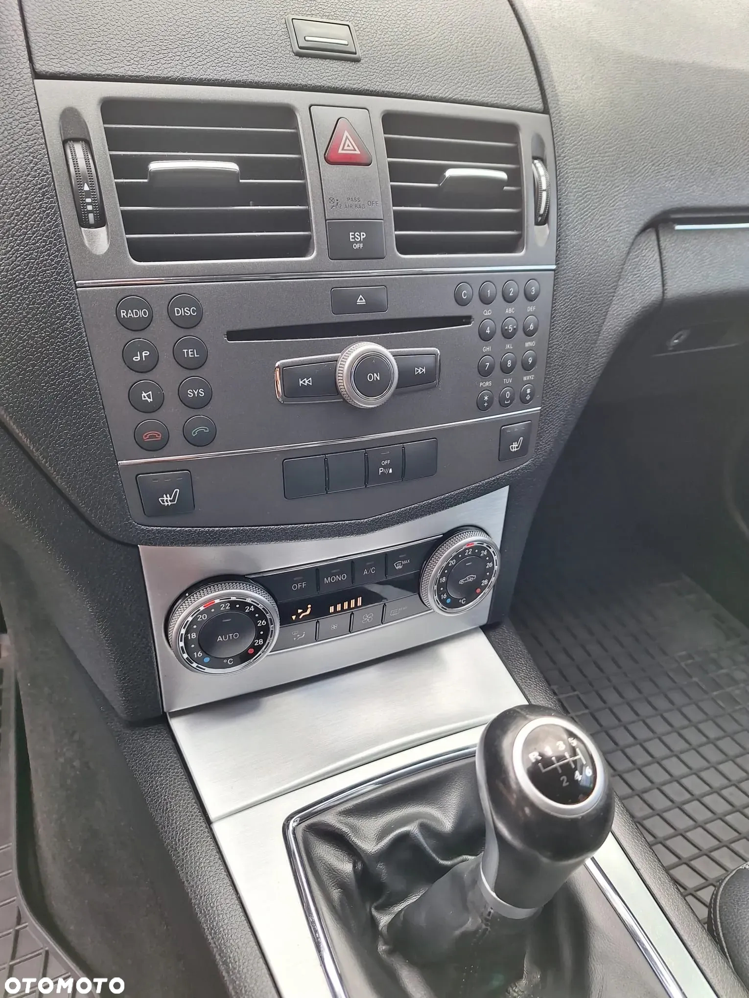 Mercedes-Benz Klasa C 180 K BlueEff Avantgarde - 6