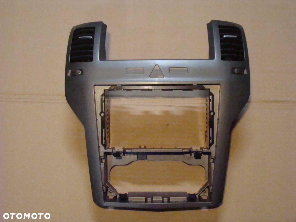 KRATKA NAWIEWU KONSOLA RAMKA PANEL OPEL ZAFIRA B - 4