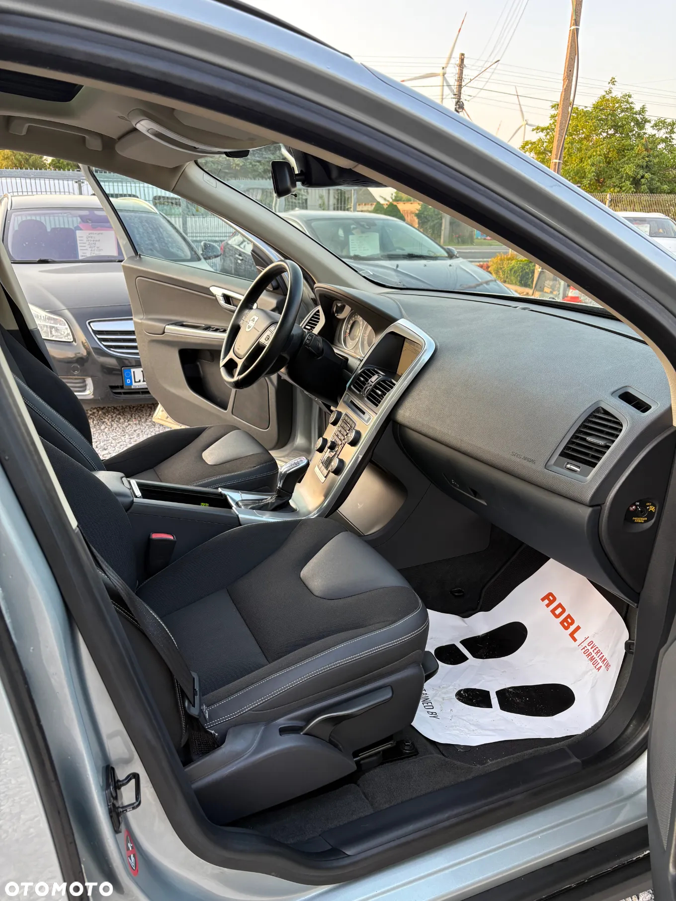 Volvo XC 60 D4 Geartronic Momentum - 9
