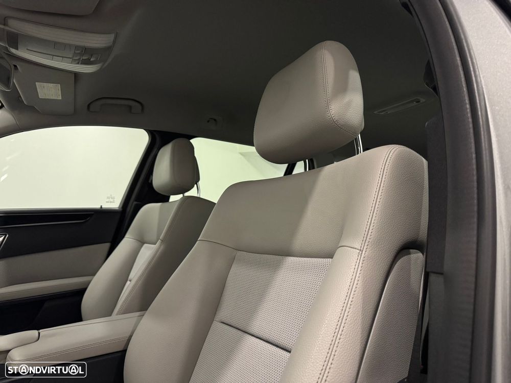Mercedes-Benz E 250 CDi Avantgarde BlueEfficiency Auto. - 28