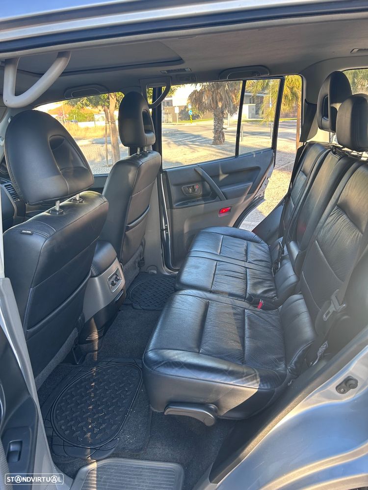 Mitsubishi Pajero 3.2 DI-D GLS - 15