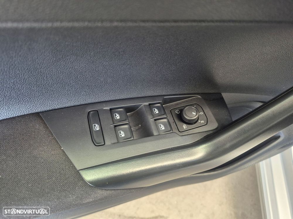 VW Polo 1.0 TSI Urban DSG - 10