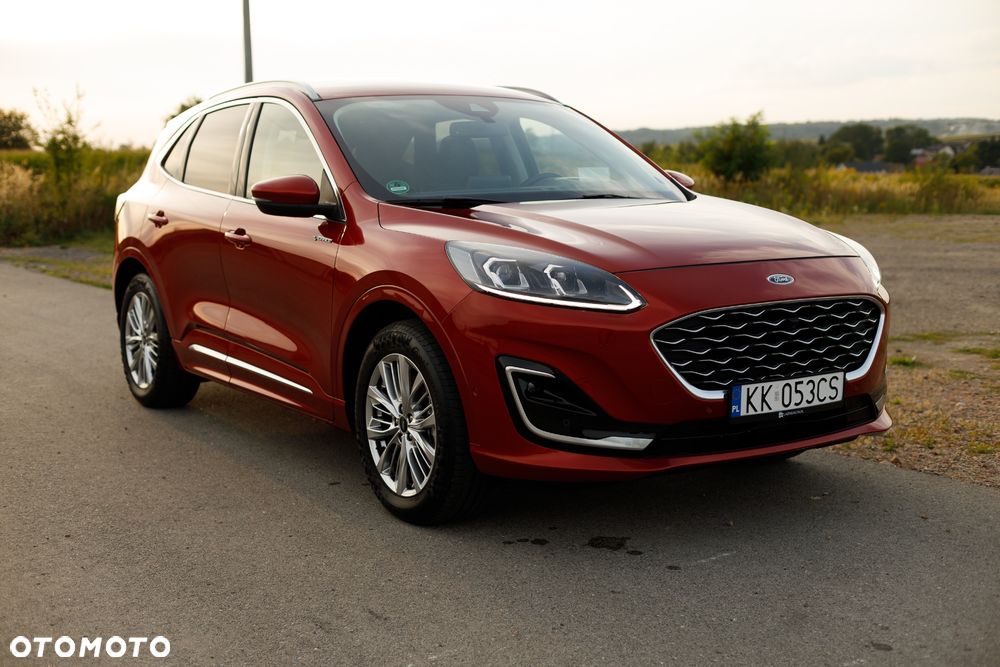 Ford Kuga - 1