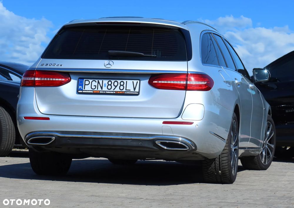 Mercedes-Benz Klasa E 300 de 9G-TRONIC Exclusive - 35
