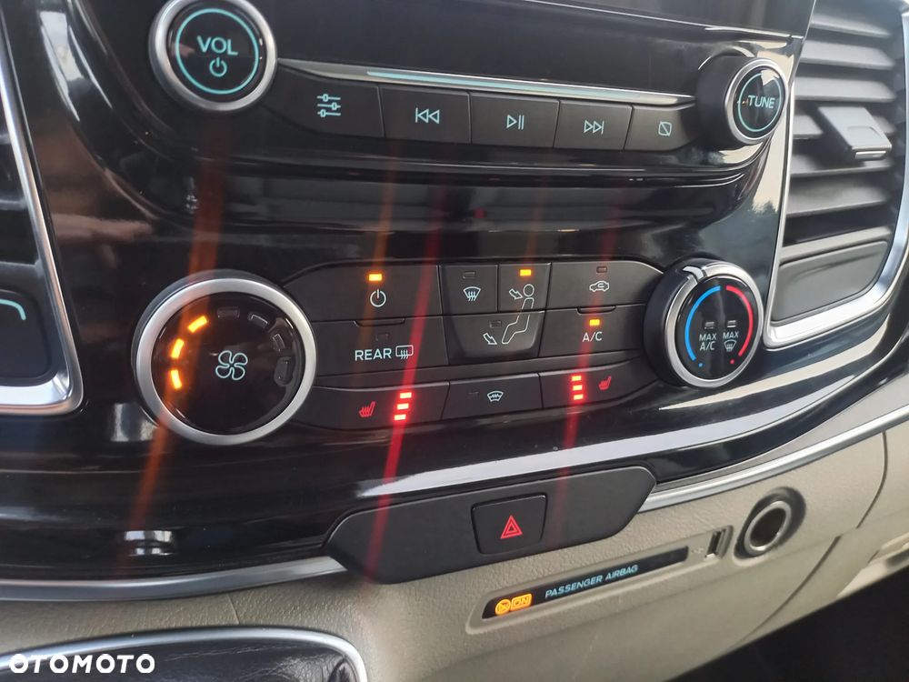 Ford Tourneo Custom 2.0 TDCi L2 Titanium - 25