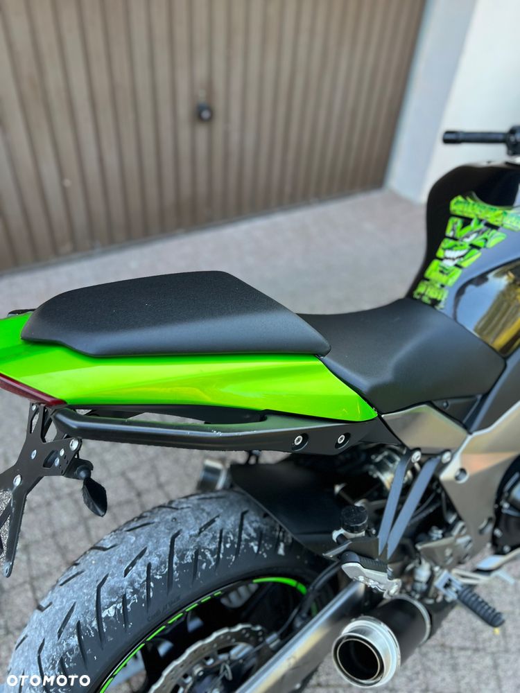 Kawasaki Z - 12