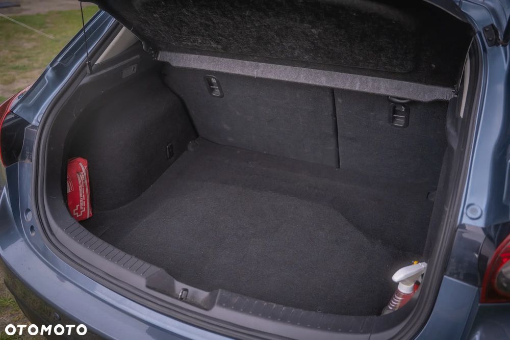 Mazda 3 - 10