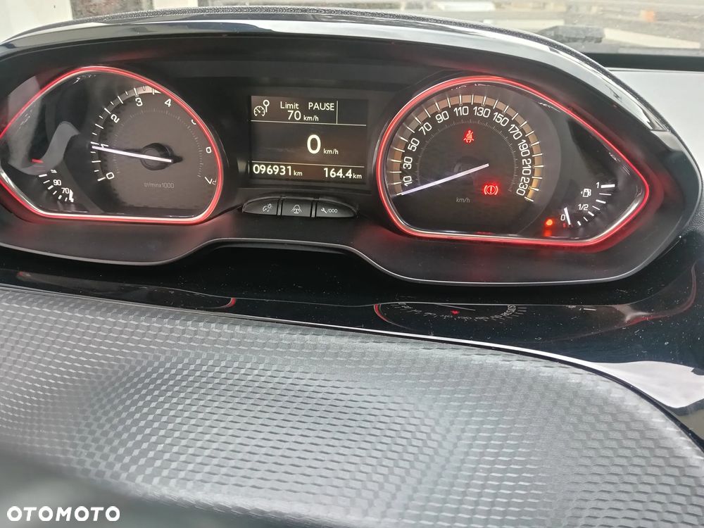 Peugeot 2008 PureTech 130 Stop&Start GT-Line Edition - 8