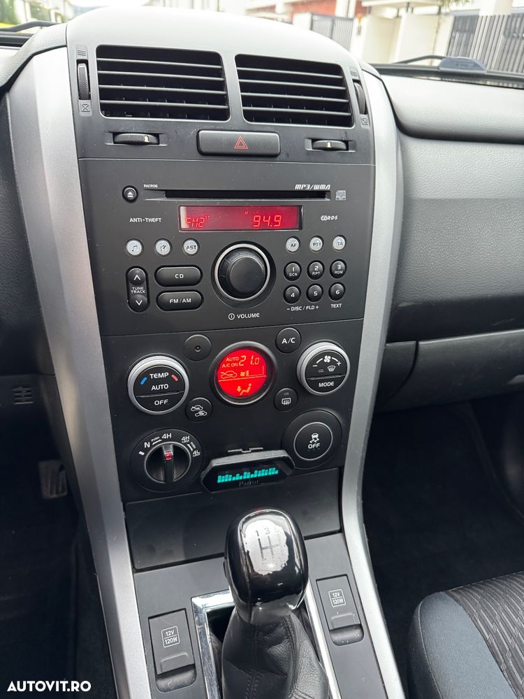 Suzuki Grand Vitara 1.9 DDiS Comfort + DPF - 13