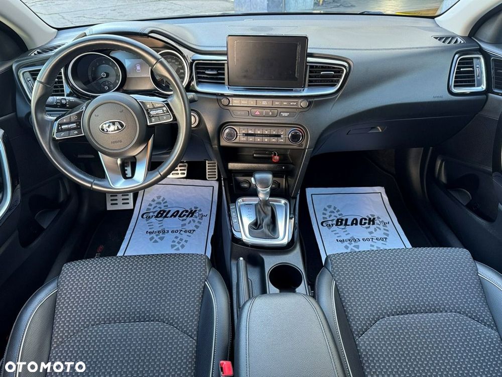 Kia Ceed - 9