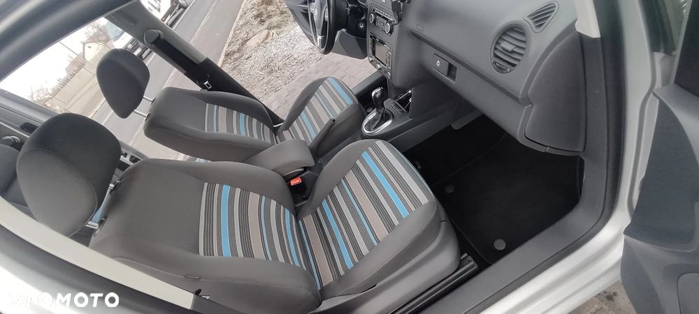 Volkswagen Caddy Comfortline Mixt DSG - 21