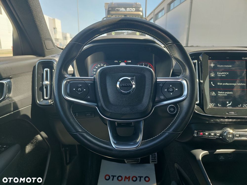 Volvo XC 40 T3 Geartronic RDesign - 17