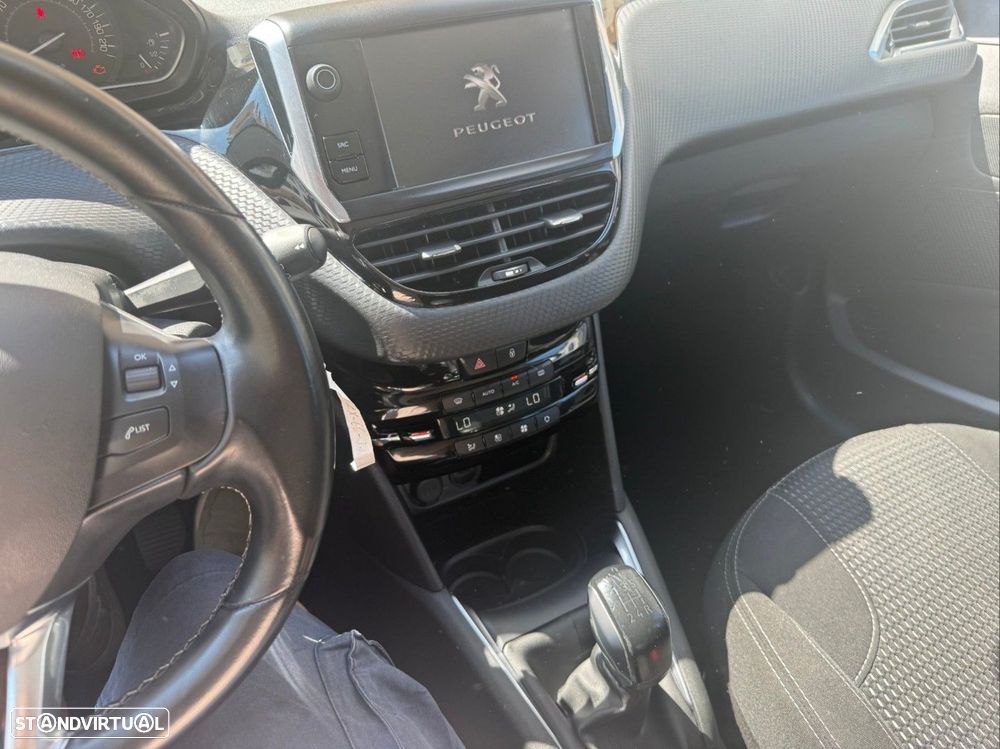 Peugeot 208 1.5 BlueHDi Allure - 10