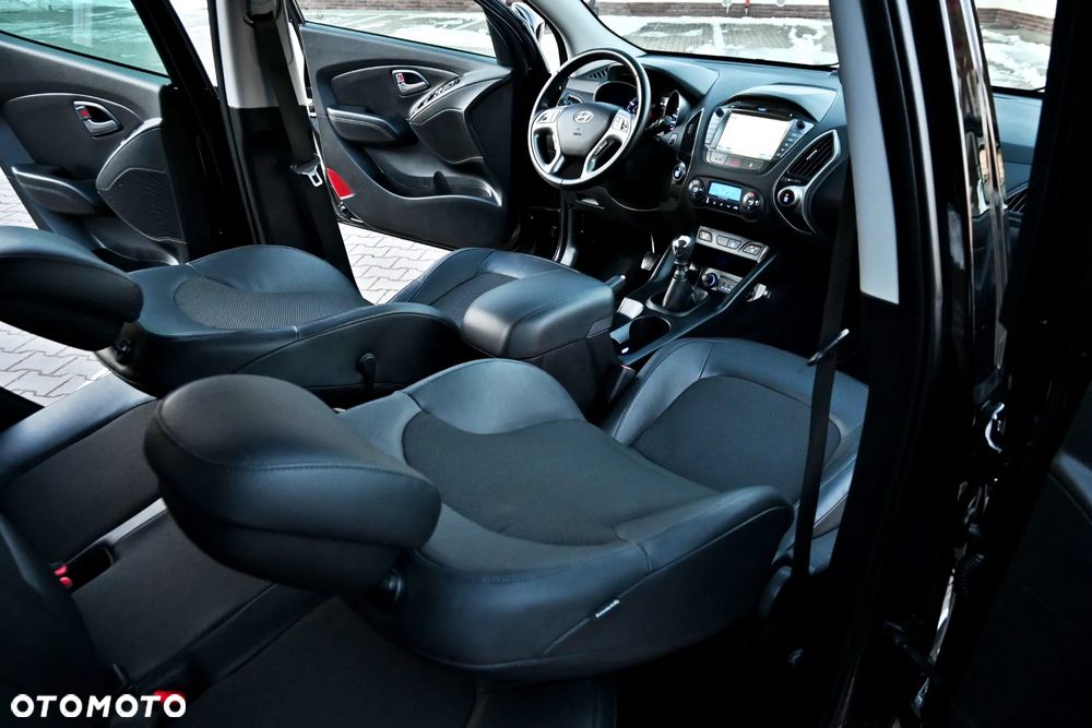 Hyundai ix35 1.6 GDI Premium 2WD - 24