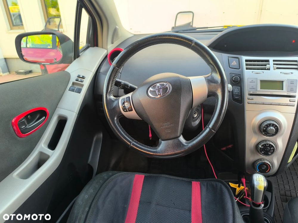 Toyota Yaris 1.0 Life - 8