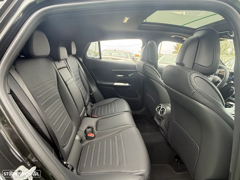 Mercedes-Benz GLC 300 de Coupe 4Matic - 25