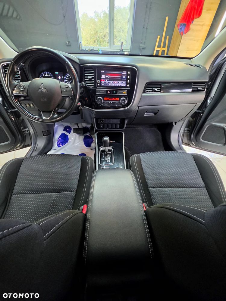 Mitsubishi Outlander 2.4 SE CVT - 9