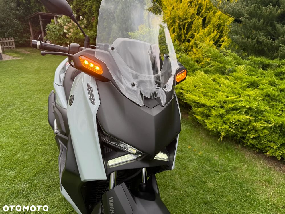 Yamaha X-max - 23
