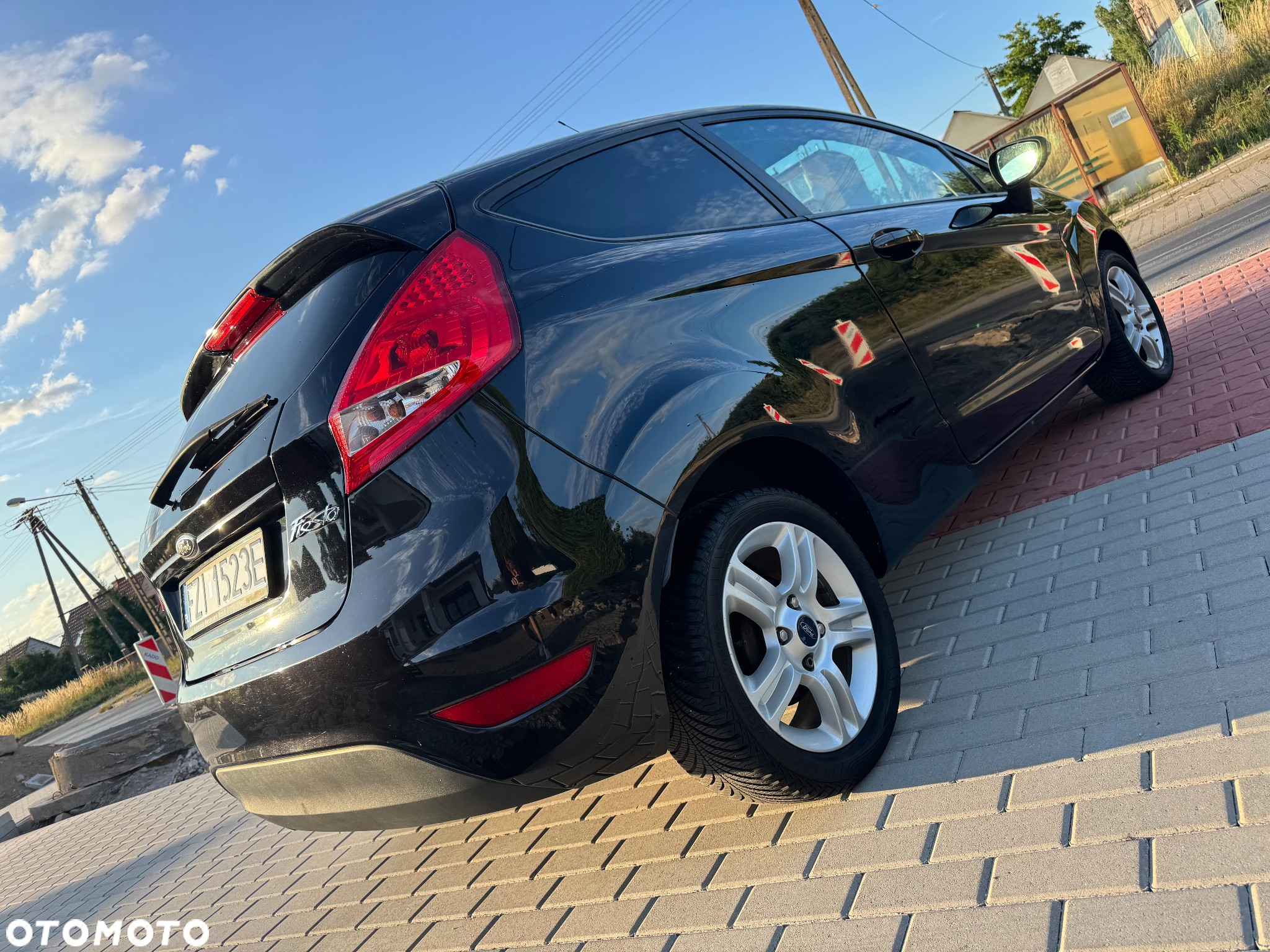 Ford Fiesta 1.25 Ghia - 6