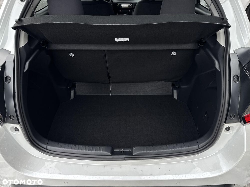 Toyota Yaris Hybrid 1.5 Style - 34