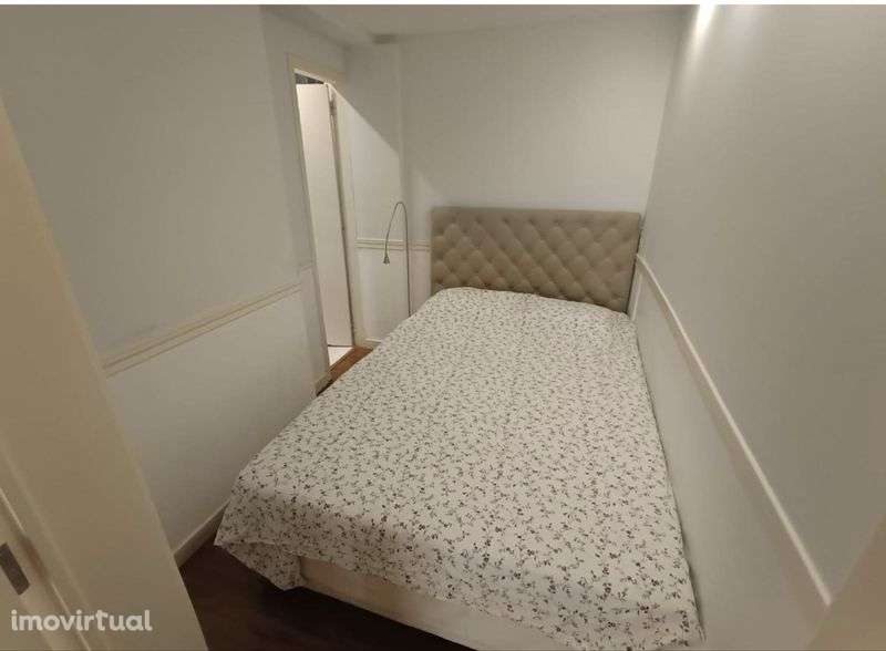 Arrendamento  S. Bento/Estrela T1 25m  CURTA DURAÇÃO - Grande imagem: 4/8