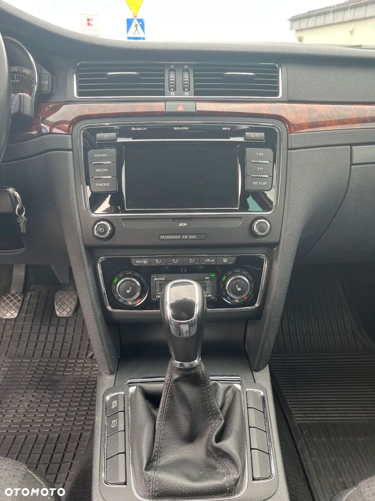 Skoda Superb 2.0 TDI Elegance - 16