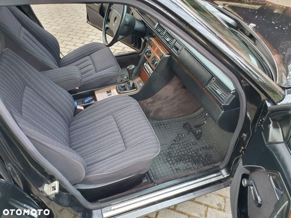 Mercedes-Benz W124 (1984-1993) - 8