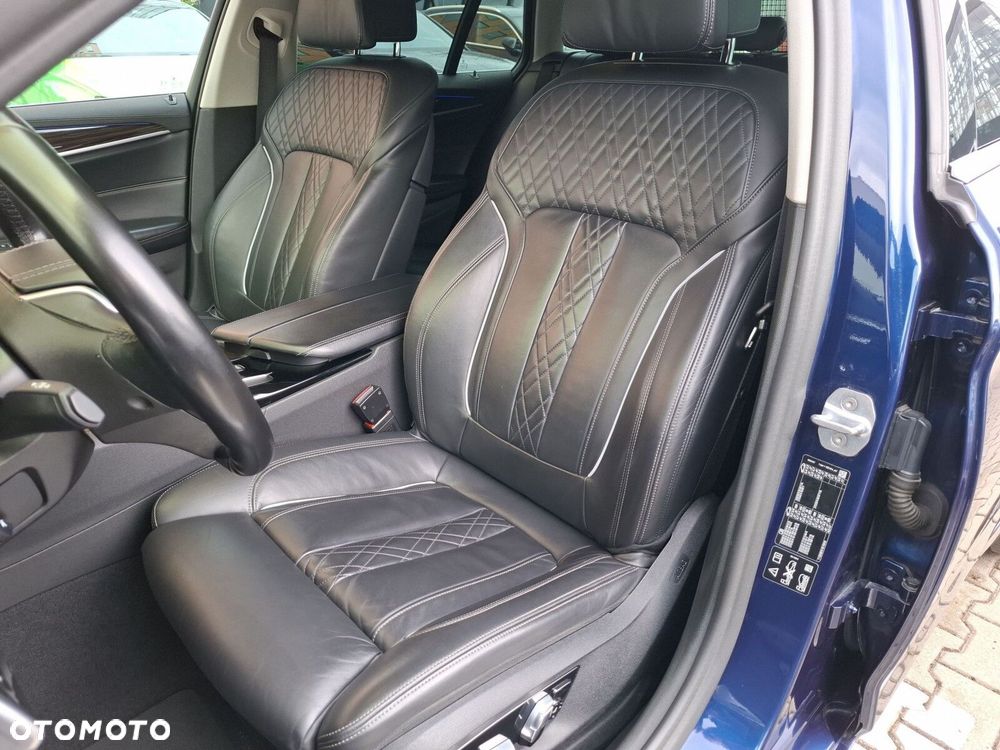 BMW Seria 5 520d xDrive Luxury Line sport - 21