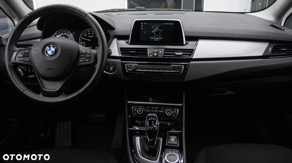 BMW Seria 2 218i GT - 16