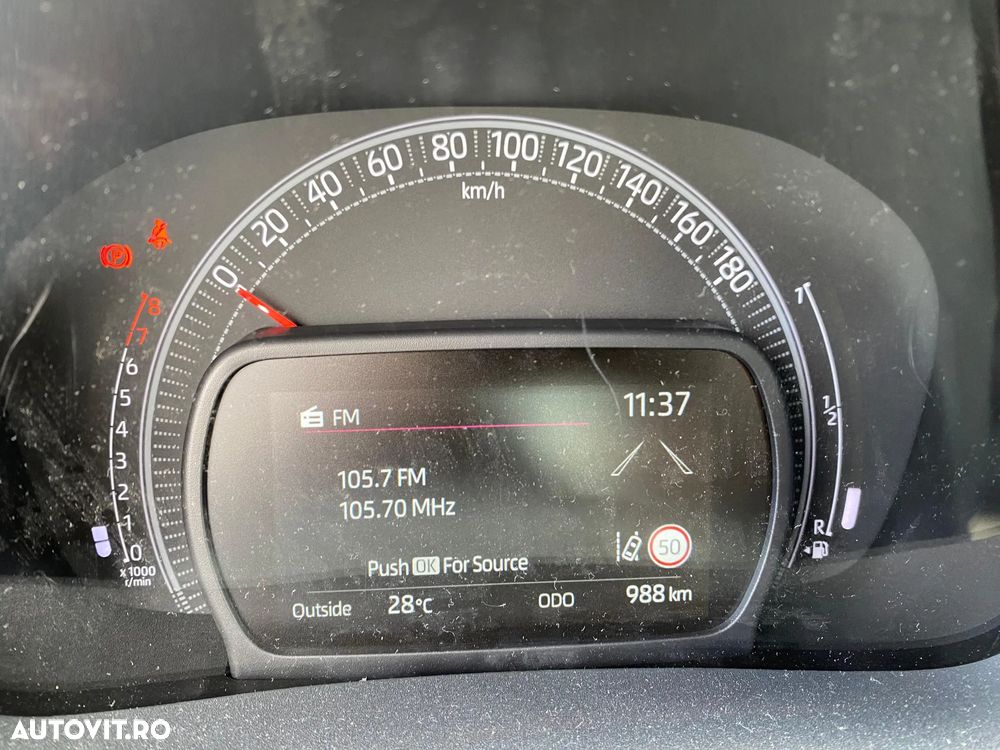 Toyota Aygo X 1.0l MT Active - 12