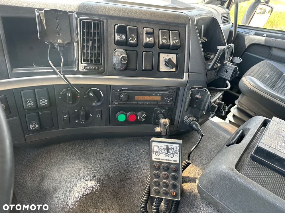 Volvo FM 410 8X4  GRUSZKA DO BETONU LIEBHERR 9m3 - 11