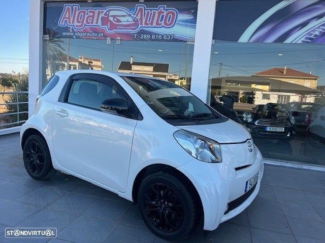 Toyota iQ 1.0 VVT-i 2 MultiDrive EP - 1