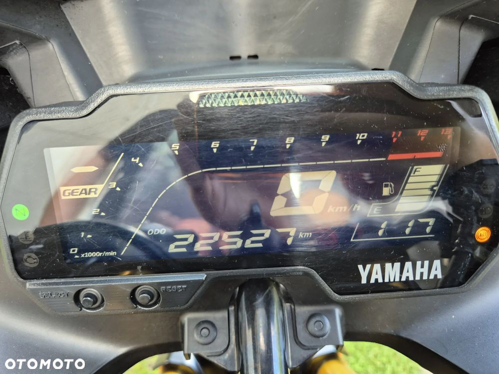 Yamaha YZF - 5