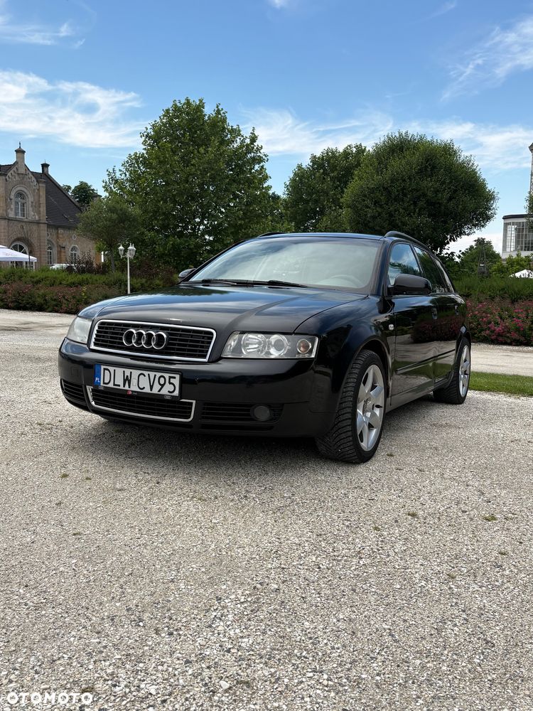 Audi A4 Avant - 1