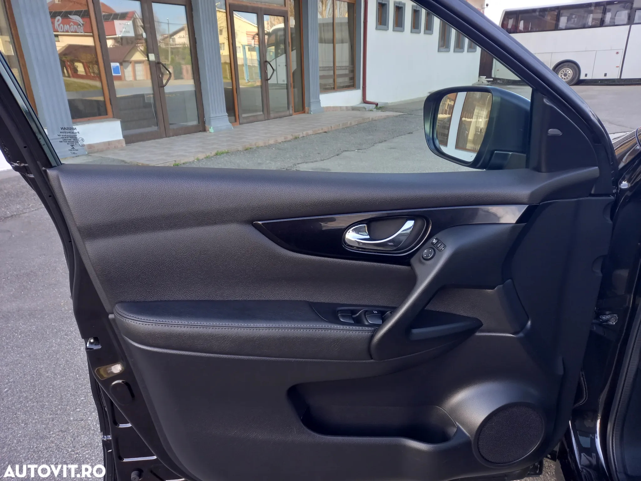 Nissan Qashqai 1.6 DCI Start/Stop 4X4-i Tekna - 11