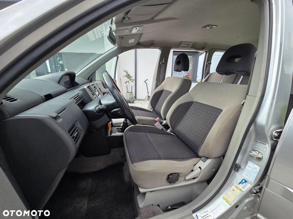 Nissan X-Trail 2.2 dCi 4x4 Elegance - 11