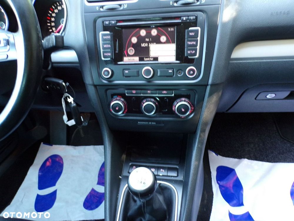 Volkswagen Golf - 21
