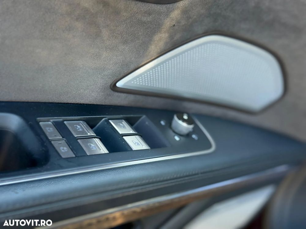 Audi A8 - 6
