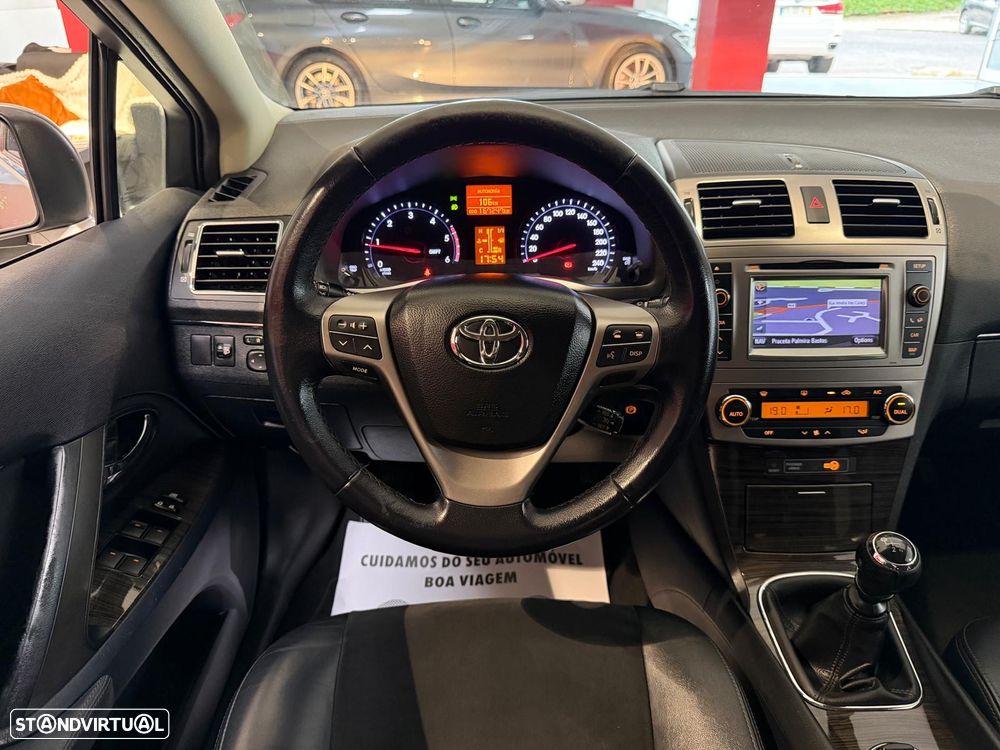 Toyota Avensis SW 2.0 D-4D Exclusive +GPS - 14