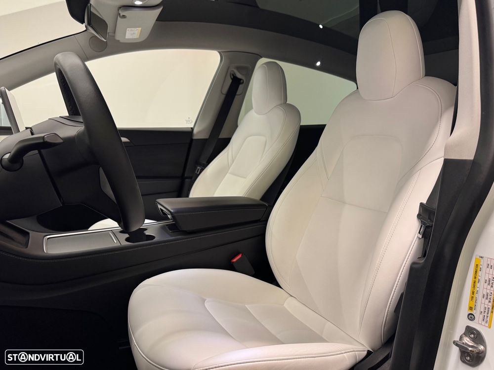 Tesla Model Y Long Range Tração Integral - 26