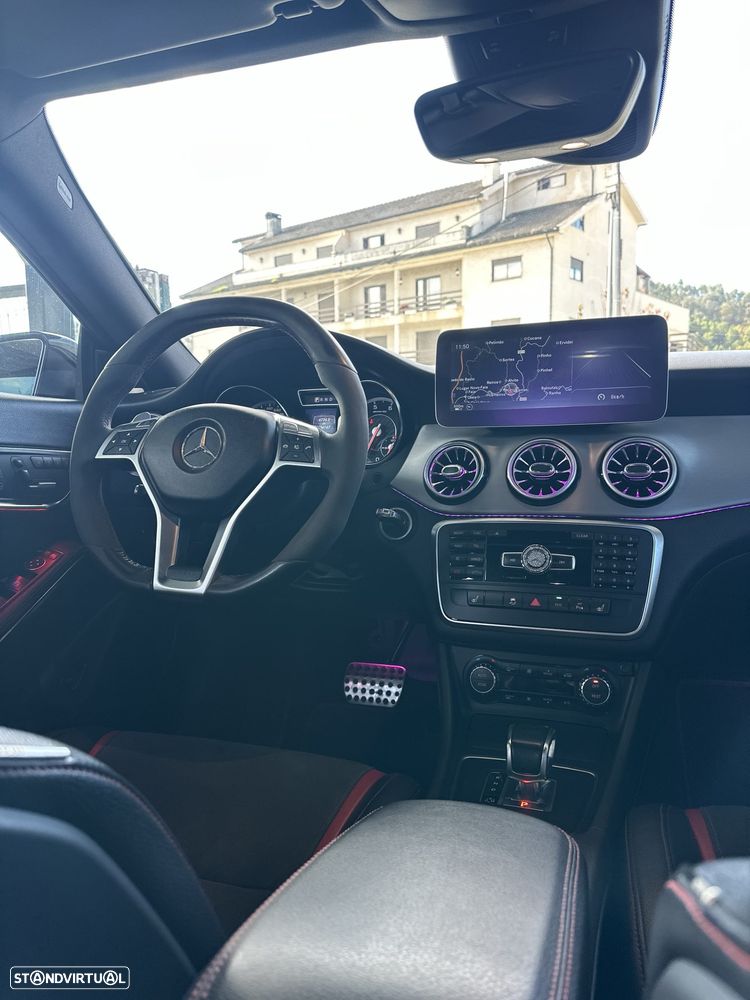 Mercedes-Benz CLA 45 AMG 4Matic 7G-DCT - 17