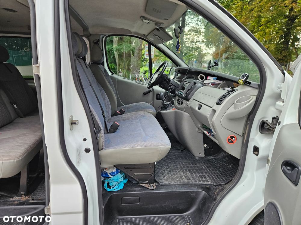 Renault Trafic - 10