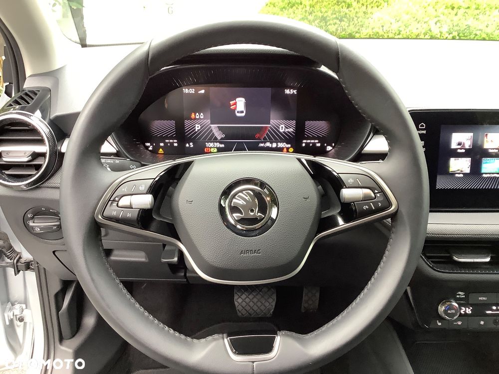Skoda Fabia 1.0 TSI Selection DSG - 22