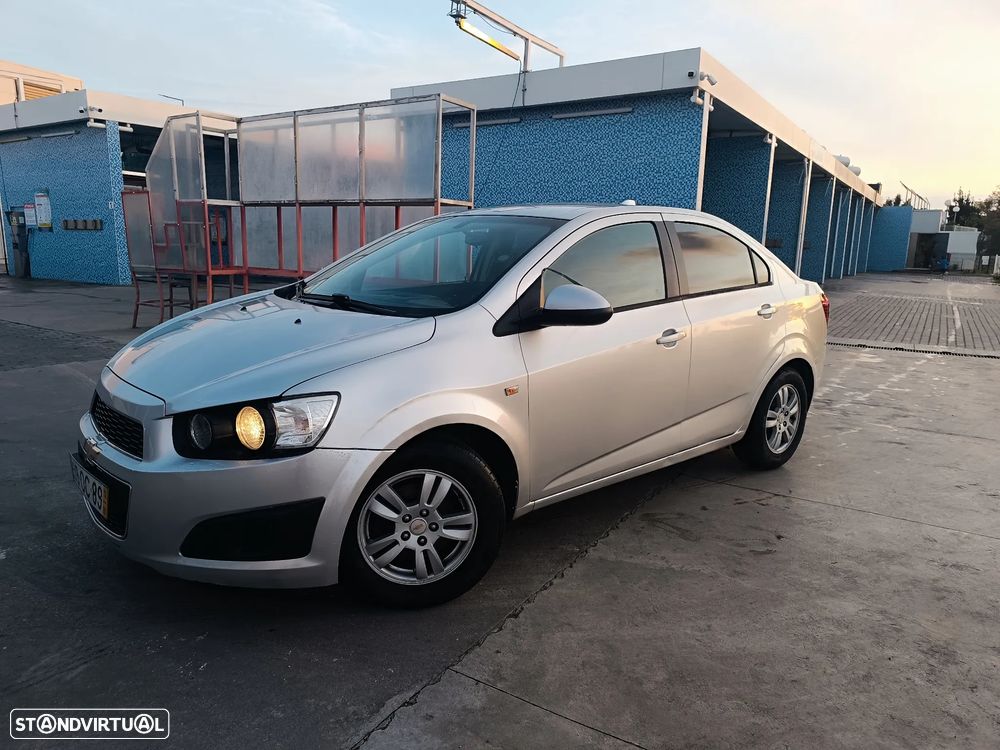 Chevrolet Aveo 1.3 VCDi LTZ - 22