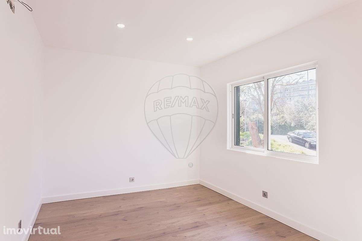 Moradia T5 para venda - Grande imagem: 2/50